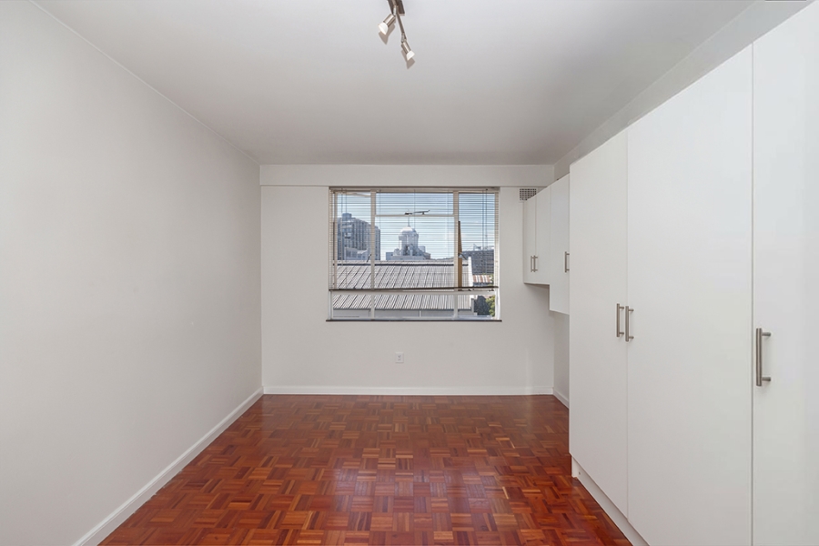 1 Bedroom Property for Sale in Cape Town City Centre Western Cape